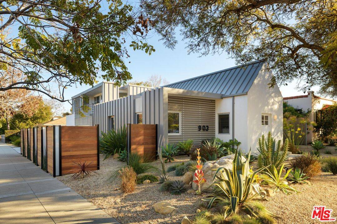 903 W Mission St, Santa Barbara, CA 93101