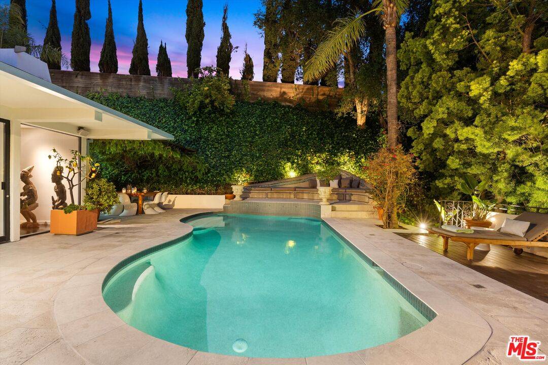 2328 SAN YSIDRO DR, Beverly Hills, CA 90210