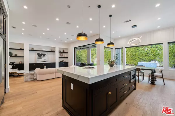 Valley Village, CA 91607,4910 Laurelgrove Ave
