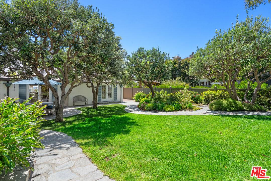 Malibu, CA 90265,31202 Broad Beach Rd