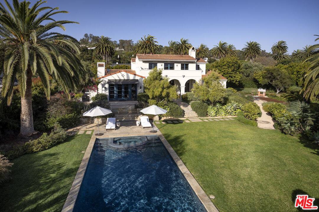 4110 Creciente Dr, Santa Barbara, CA 93110