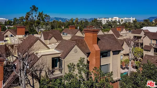 Los Angeles, CA 90005,835 S Lucerne Blvd #109