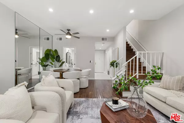 Playa Del Rey, CA 90293,8687 Falmouth Ave #111