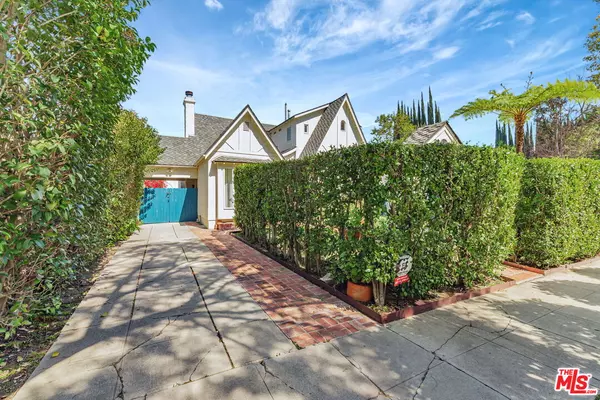 Studio City, CA 91604,12333 Hillslope St