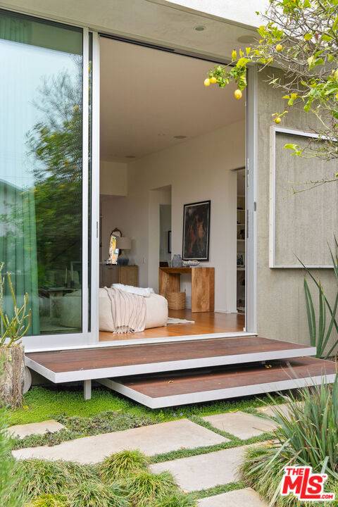 Venice, CA 90291,734 Nowita Pl