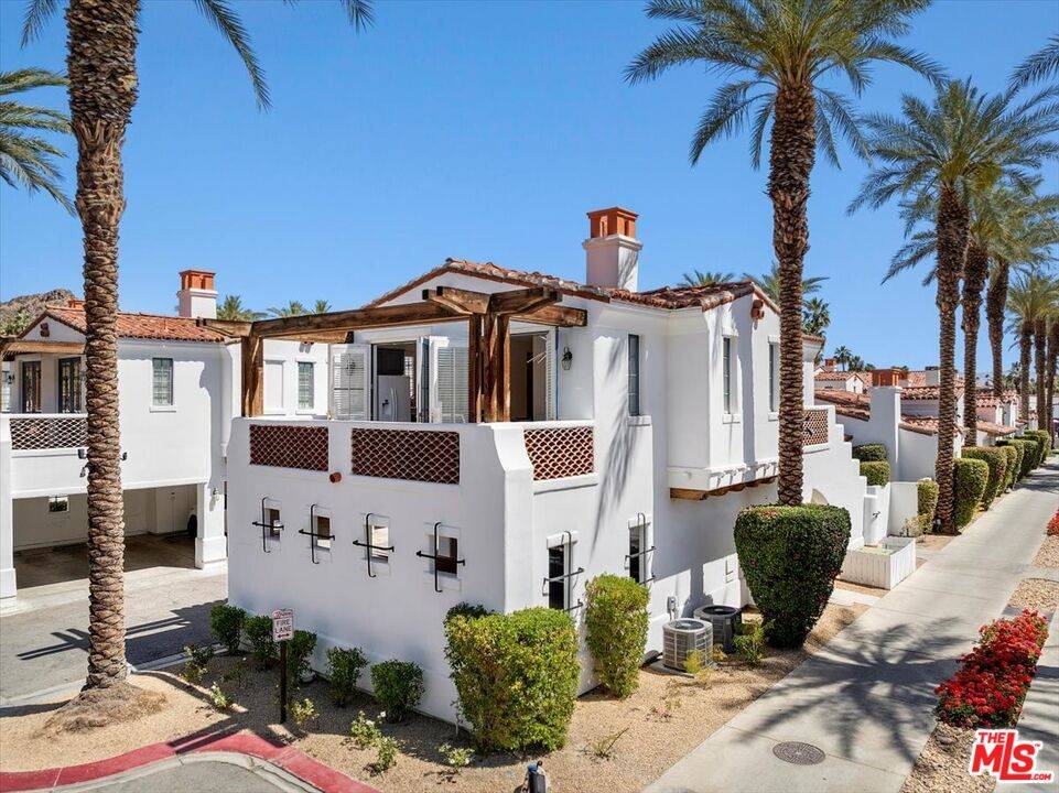 49464 Avenida Obregon, La Quinta, CA 92253
