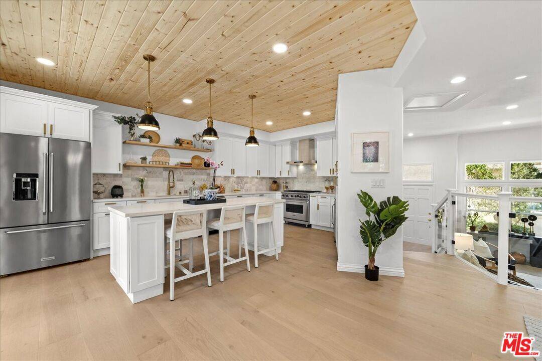 4414 Moorpark Way #11, Toluca Lake, CA 91602