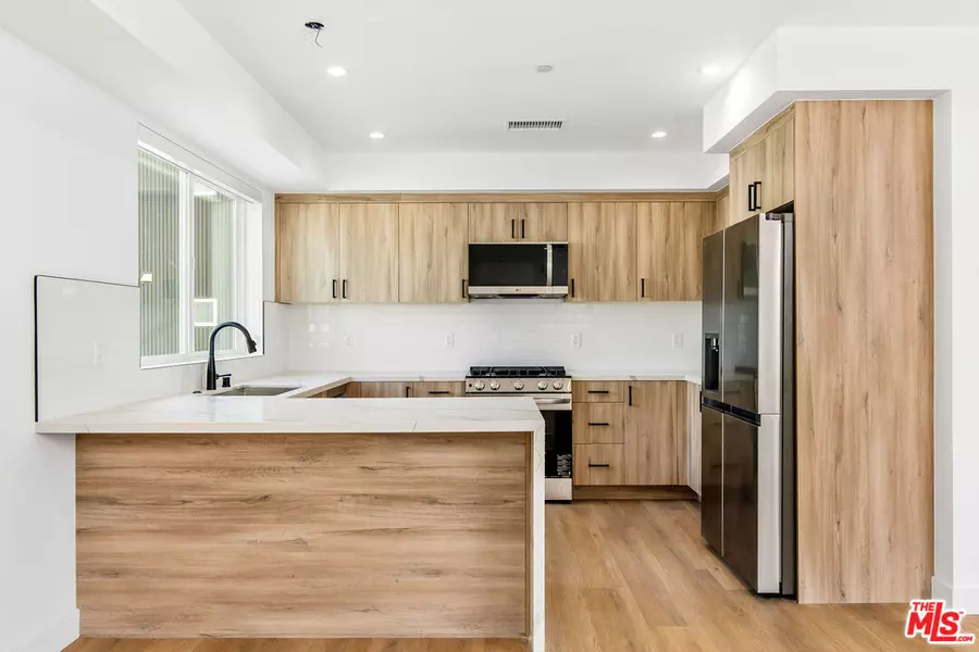 1614 S Sycamore Ave, Los Angeles, CA 90019