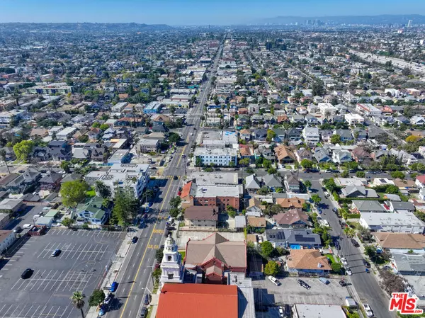 Los Angeles, CA 90007,1475 W Adams Blvd