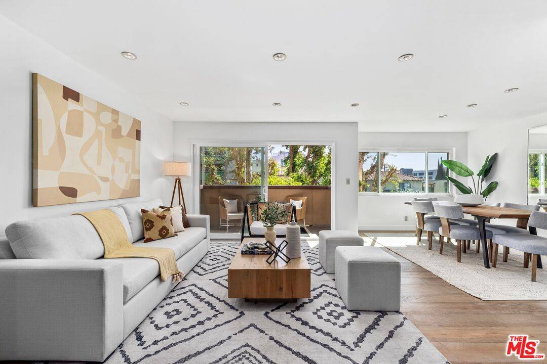 West Hollywood, CA 90069,1121 N Olive Dr #102