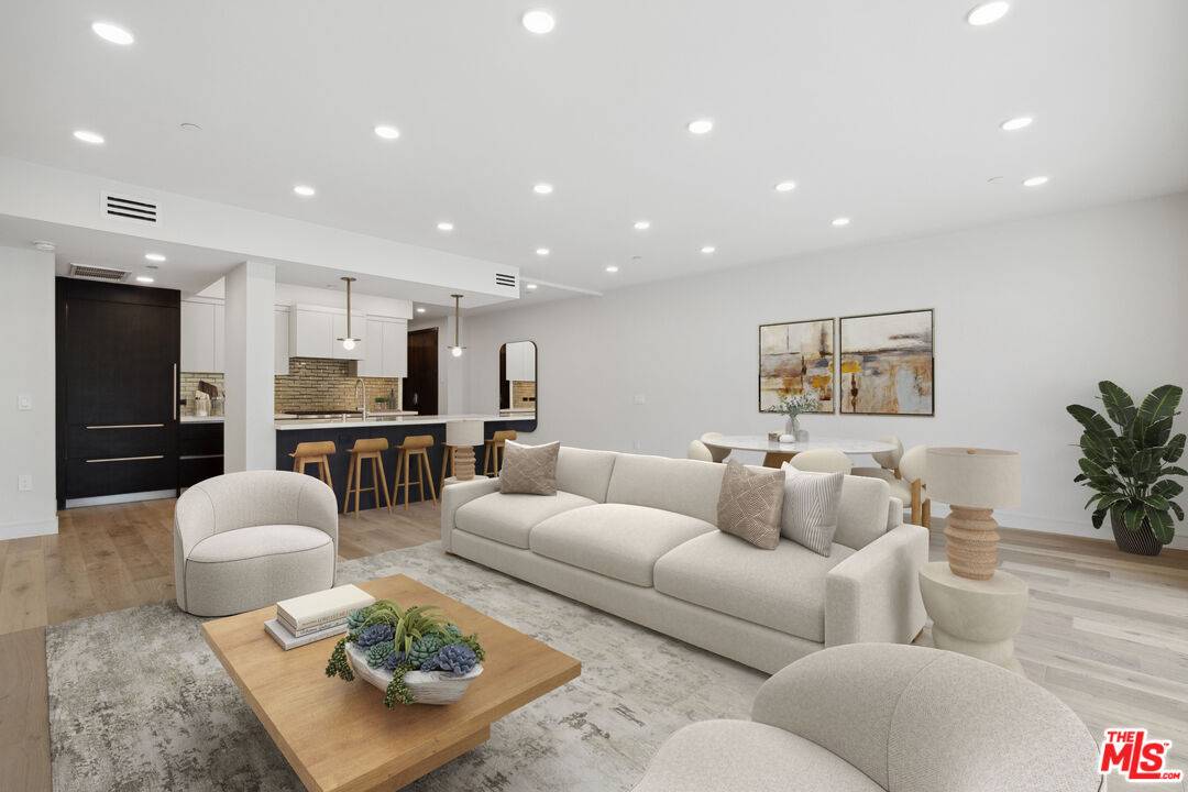 Los Angeles, CA 90049,505 S Barrington Ave #109