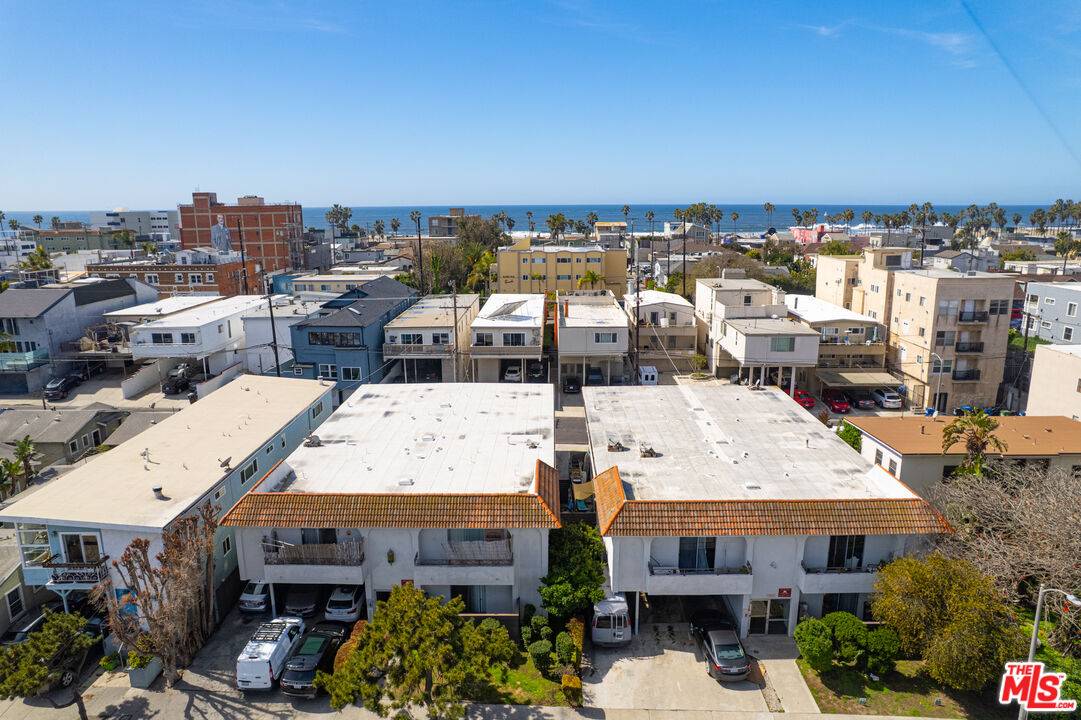 1921 Canal St, Venice, CA 90291
