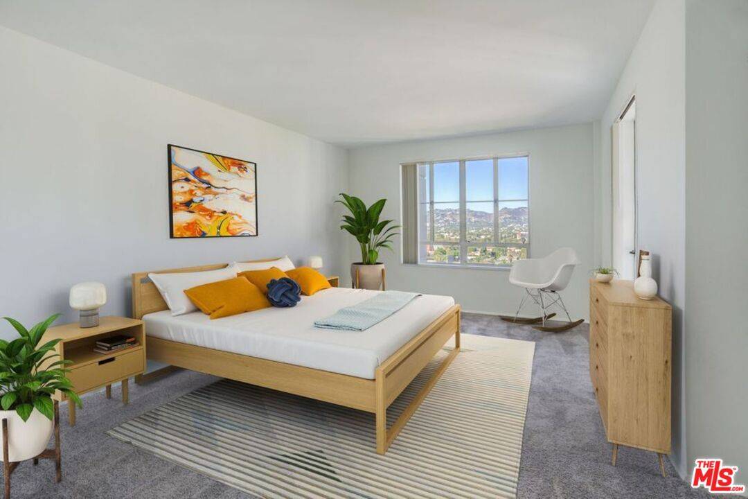Los Angeles, CA 90036,6200 W 3RD ST #4405B