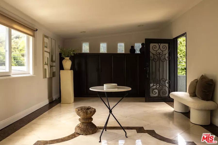 2300 Benedict Canyon Dr, Beverly Hills, CA 90210