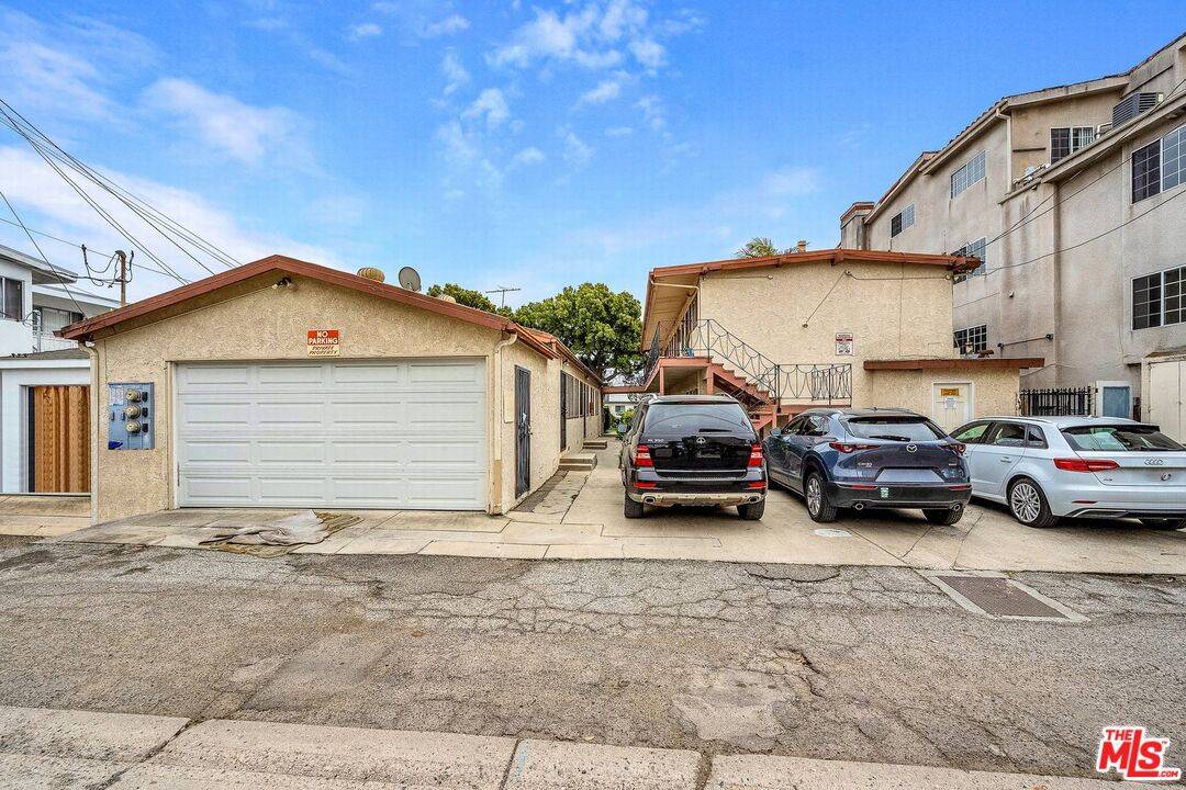 Los Angeles, CA 90066,12715 Venice Blvd