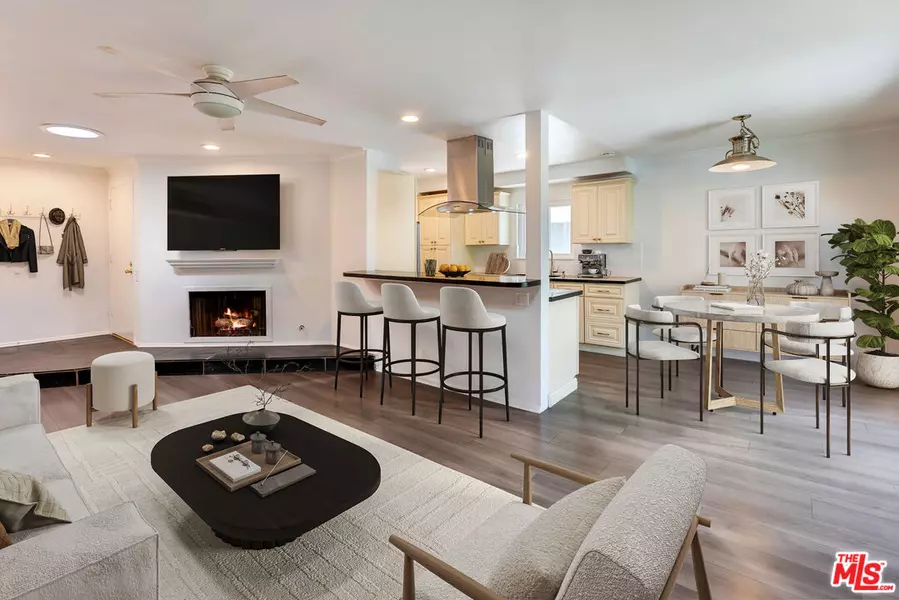 1048 9th St #5, Santa Monica, CA 90403