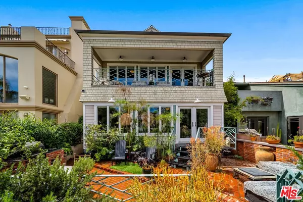 2723 GRAND CANAL, Venice, CA 90291