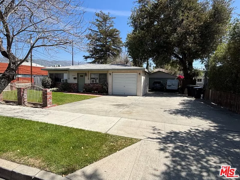 2344 N Fairview St, Burbank, CA 91504