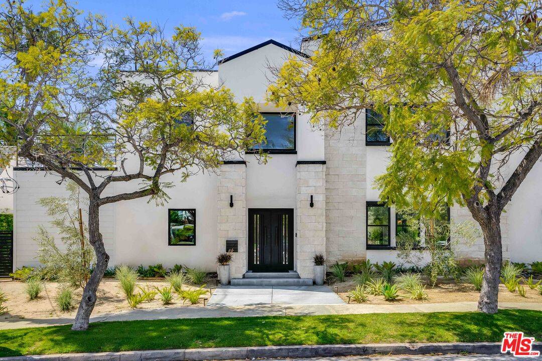 1737 Warnall Ave, Los Angeles, CA 90024