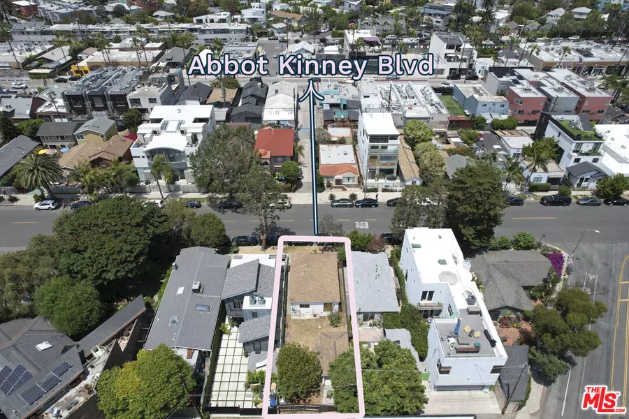 1308 Cabrillo Ave, Venice, CA 90291