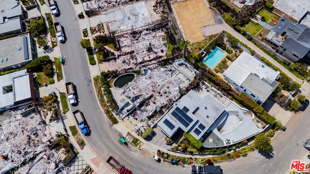 Malibu, CA 90265,18105 Wakecrest Dr