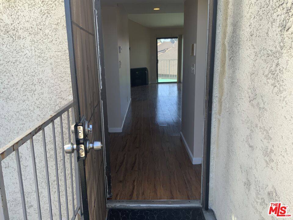 620 W Hyde Park Blvd #309, Inglewood, CA 90302