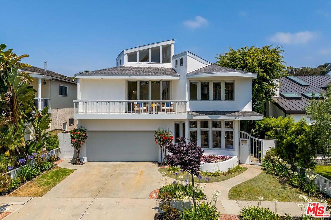 1307 Ozone Ave, Santa Monica, CA 90405