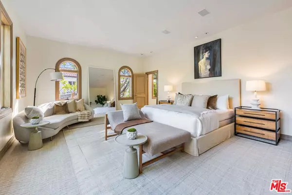 Santa Monica, CA 90402,424 Marguerita Ave