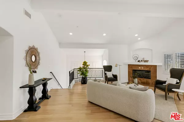 Redondo Beach, CA 90278,2005 Carnegie Ln #A