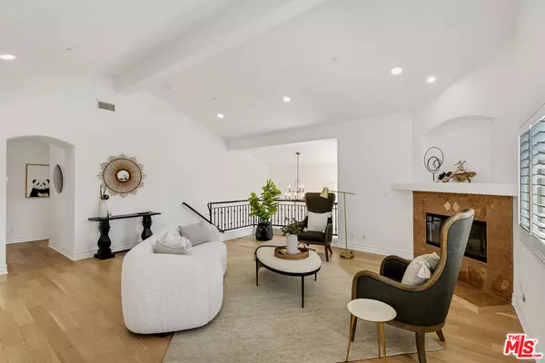 2005 Carnegie Ln #A, Redondo Beach, CA 90278