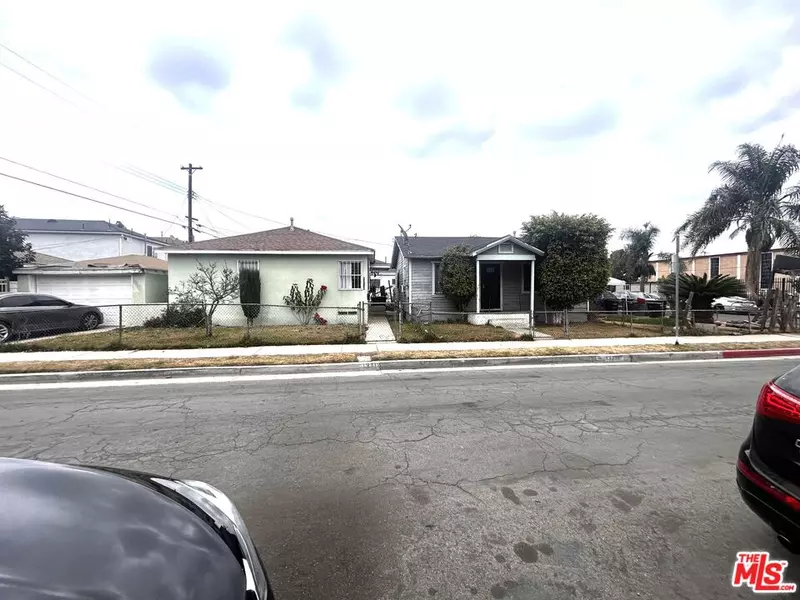 13712 S Vesta Ave, Compton, CA 90222