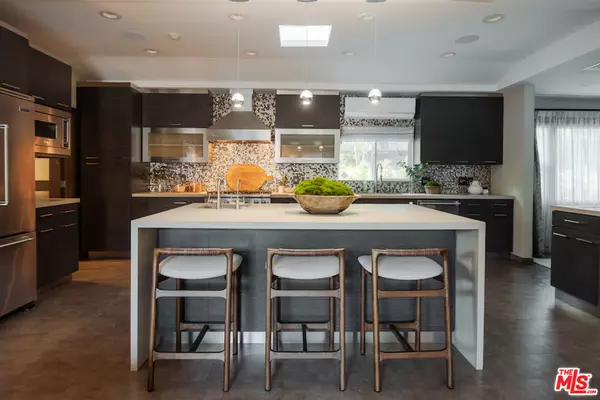 Encino, CA 91436,5189 Collett Ave