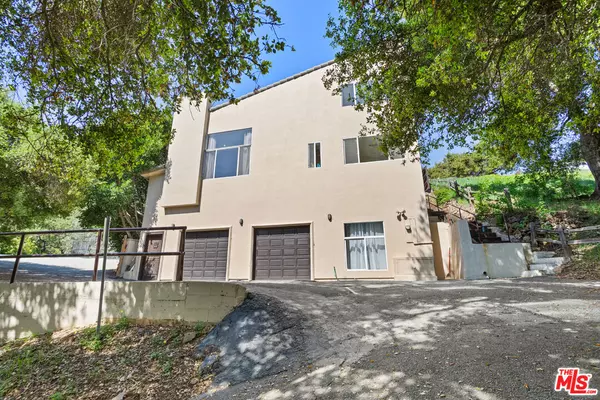 Malibu, CA 90265,4077 Escondido Dr