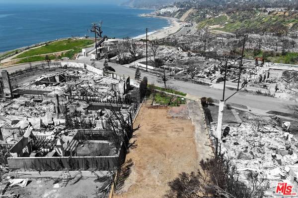 320 Mount Holyoke Ave, Pacific Palisades, CA 90272