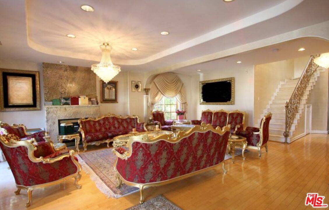 Santa Monica, CA 90402,921 Georgina Ave