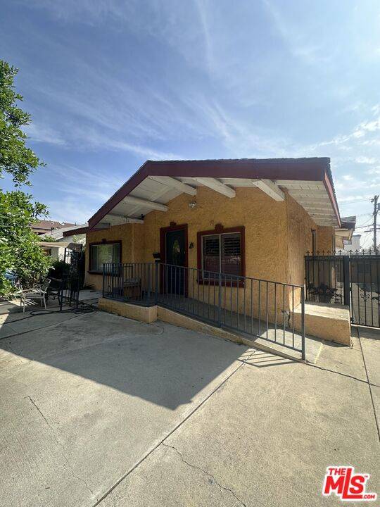 820 N Harvard Blvd, Los Angeles, CA 90029