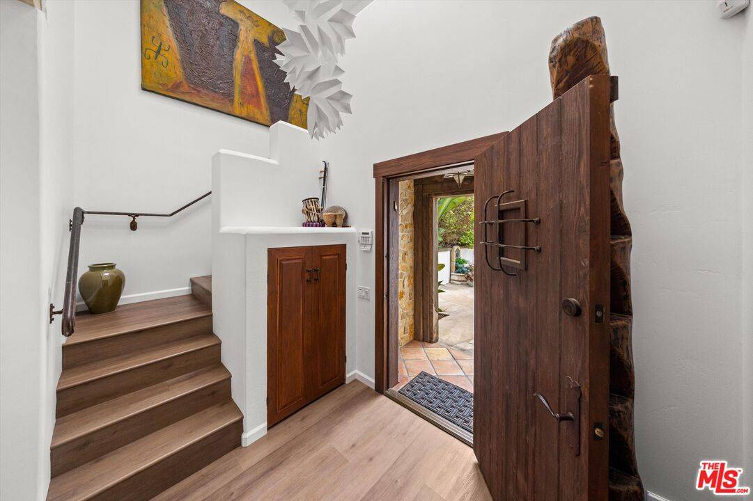 Santa Barbara, CA 93108,1435 Sycamore Canyon Rd