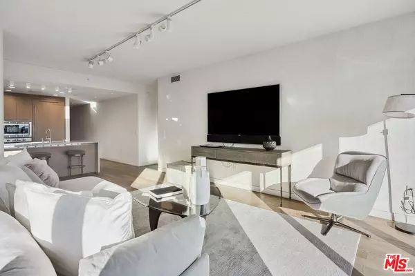 Santa Monica, CA 90401,1755 Ocean Ave #614