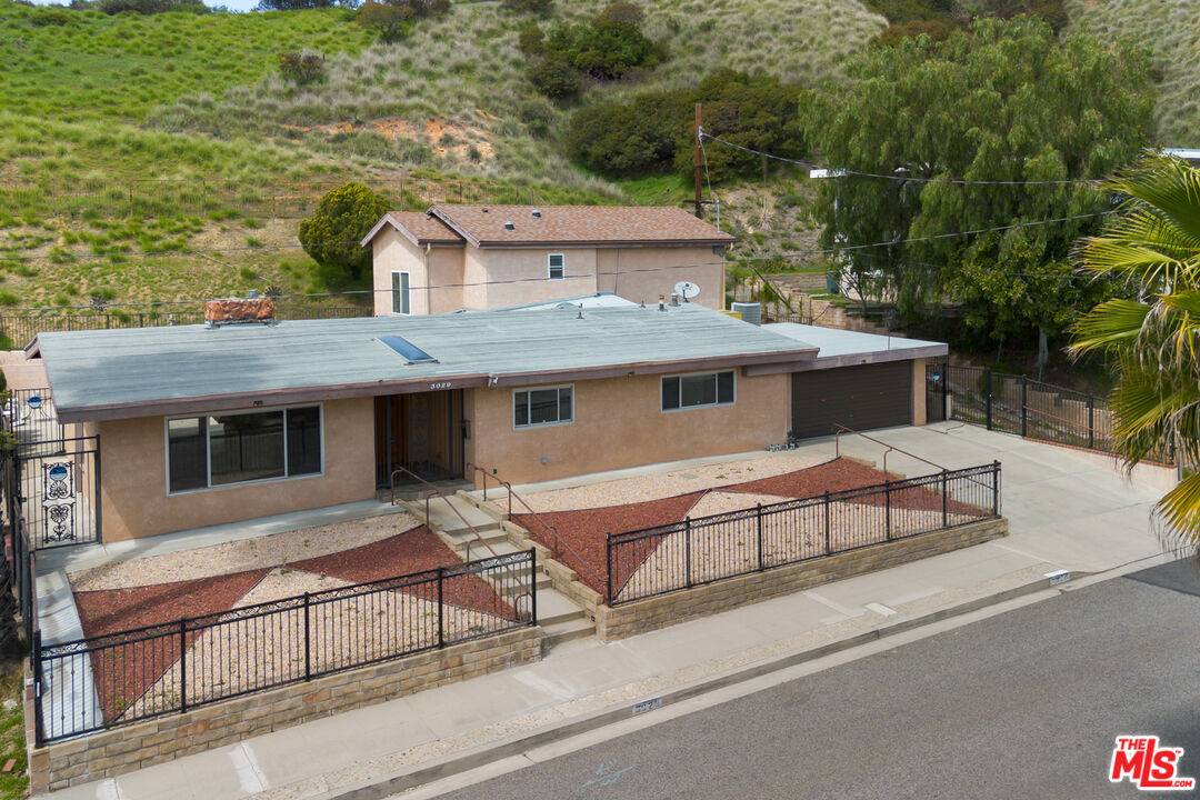 Burbank, CA 91504,3029 Trudi Ln
