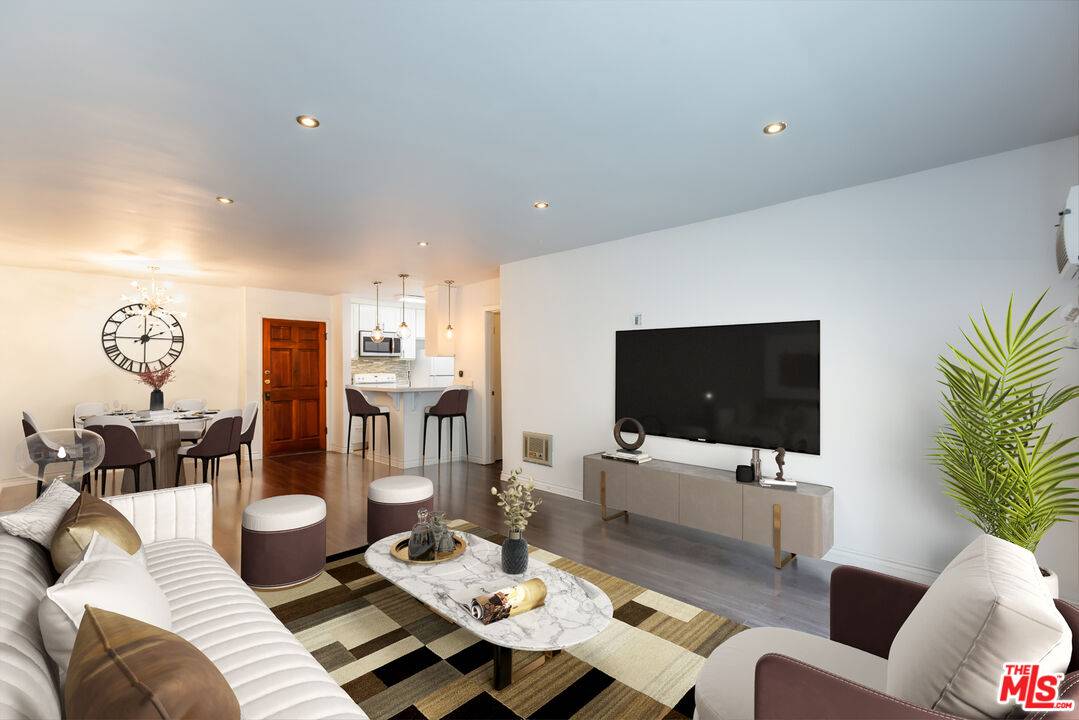 18307 Burbank Blvd #134, Tarzana, CA 91356