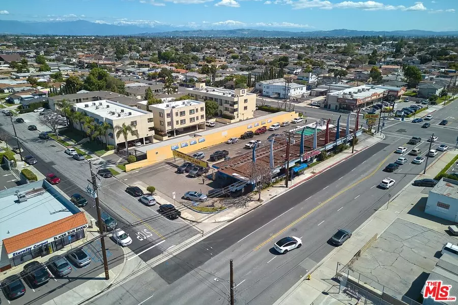 14755 Bellflower Blvd, Bellflower, CA 90706