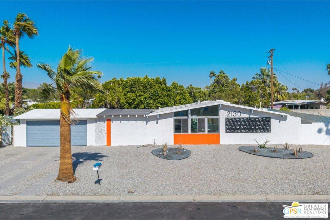 2130 N Roberto Dr, Palm Springs, CA 92262
