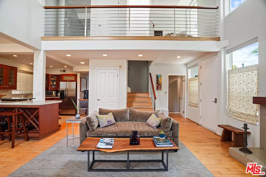 1533 18th St #5, Santa Monica, CA 90404