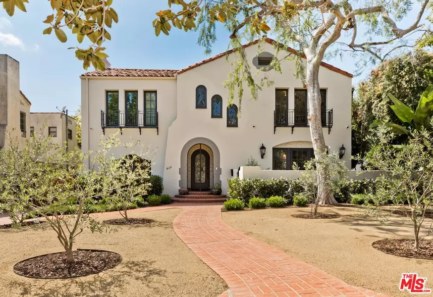 829 Keniston Ave, Los Angeles, CA 90005