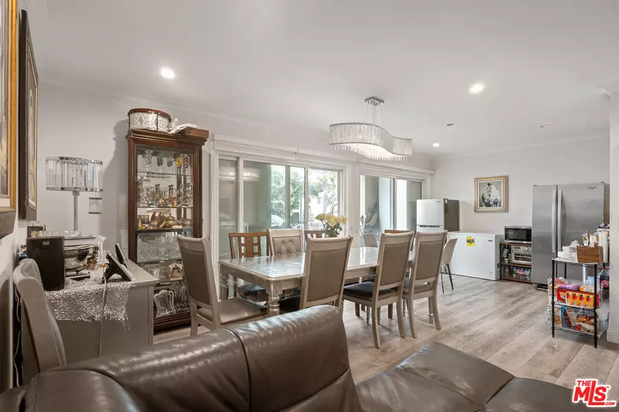 423 S Rexford Dr #106, Beverly Hills, CA 90212