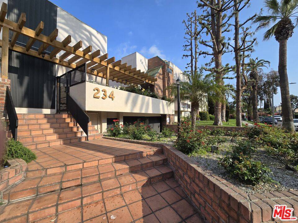 234 S Tower Dr #10, Beverly Hills, CA 90211