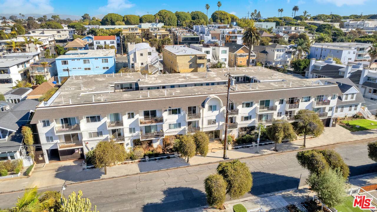 Santa Monica, CA 90405,2721 2nd St #112