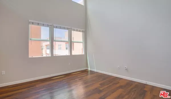 Venice, CA 90291,1008 Lake St #C