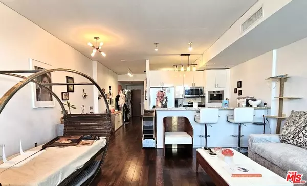 Los Angeles, CA 90015,1155 S Grand Ave #710