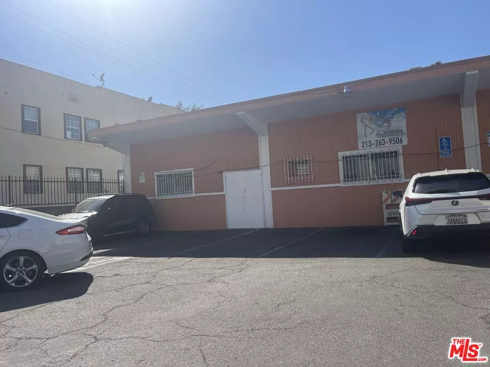 Los Angeles, CA 90057,1900 Beverly Blvd
